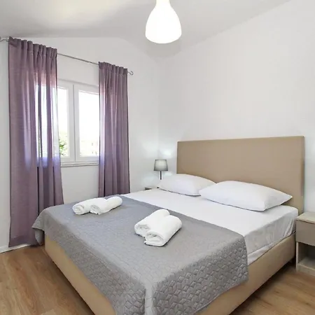 Charmantes In Mit Eigenem Balkon - B59567 Apartment *